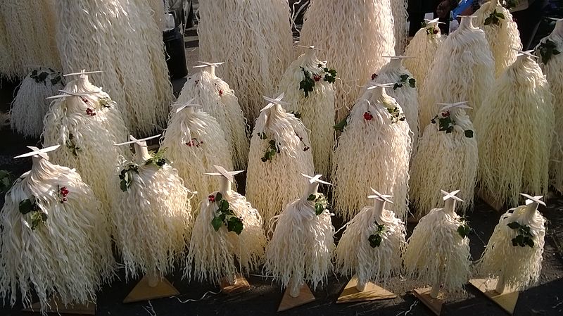 Tbilisi, Georgia. 7th Jan, 2016. Georgian people march during Alilo, a  religious procession, to celebrate the Orthodox Christmas in Tbilisi,  capital of Georgia, on Jan. 7, 2016. Georgians celebrate Christmas on Jan.