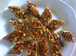 International Student Blogger - Georgian confection made of caramelised nuts, usually walnuts, fried in aromatic honey and served exclusively at the New Year’s Eve supra