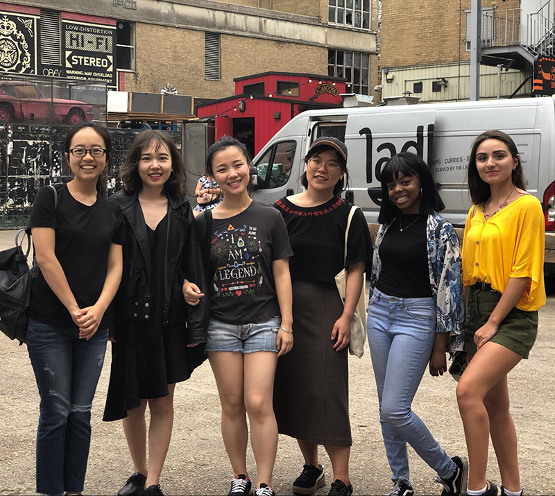 My Top 3 Tips for Exploring Shoreditch - International Student Blogger, Salome Mamasakhlisi - Salome with friends on the tour