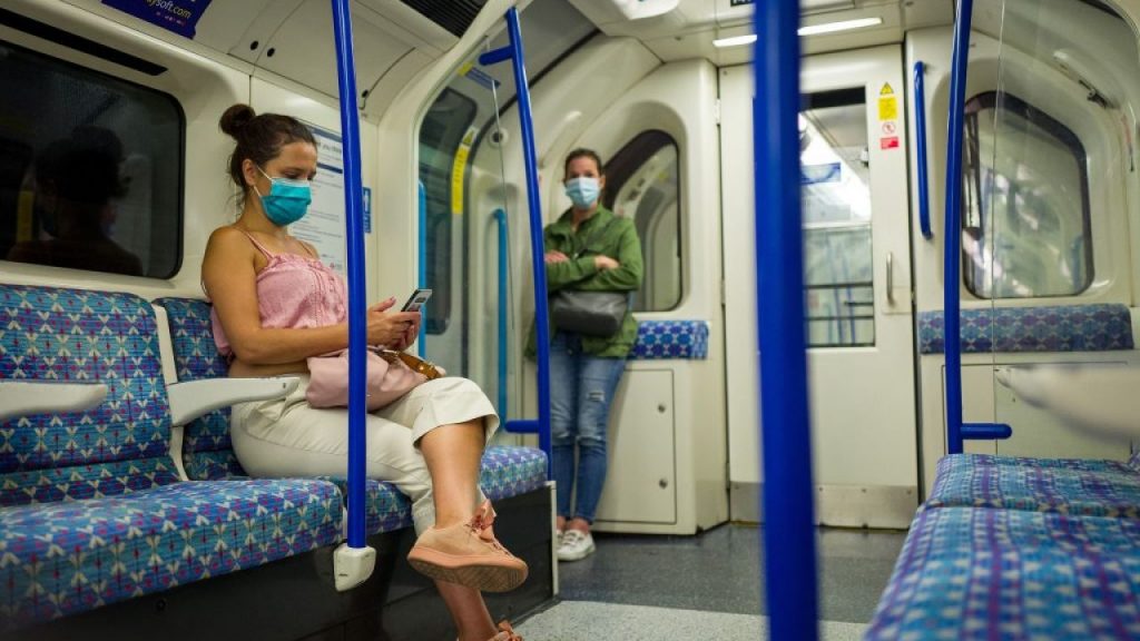 Health Measures in London: Covid-19_International Student Blogger, Grace Lee_face-coverings in the tube