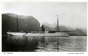 Black and white photo of a steamer yacht