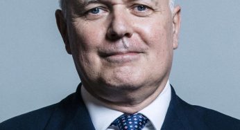 Iain Duncan Smith holds Chingford