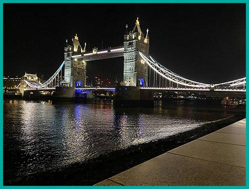 Tower Bridge at night-teal frame_500x379_Transition to studying and living in London