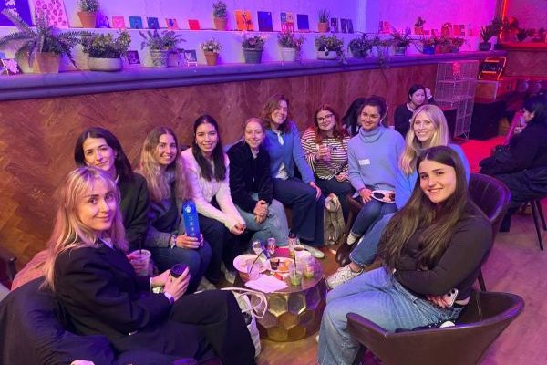 Sara with friends at International Welcome Week-How I Balance Study and Life in London-Sara Allami